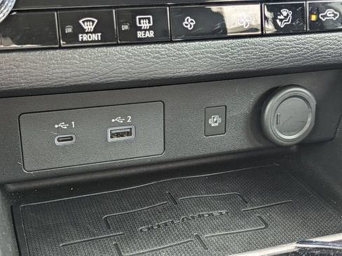 Used 2024 Mitsubishi Outlander SE AWD/4WD image 31
