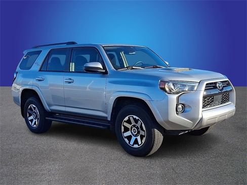 Used 2024 Toyota 4Runner TRD Off-Road image 3