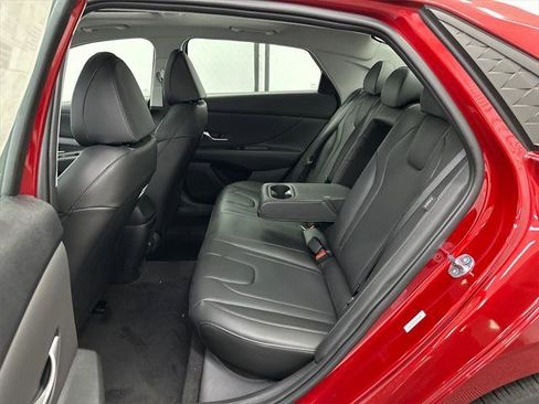 New 2025 Hyundai Elantra Limited image 20