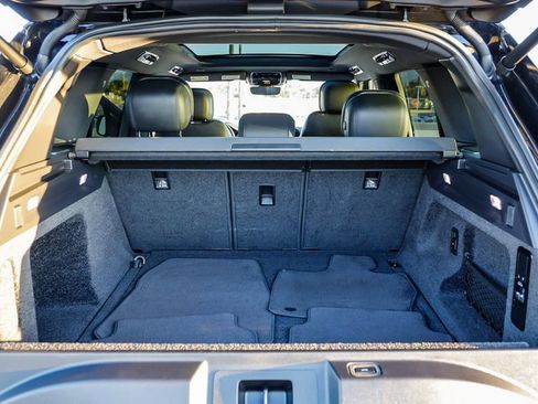 Used 2023 Land Rover Range Rover SE image 30