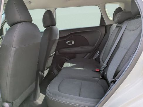 Used 2018 Kia Soul + FWD image 10