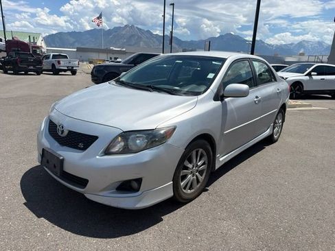 Used 2010 Toyota Corolla FWD image 3