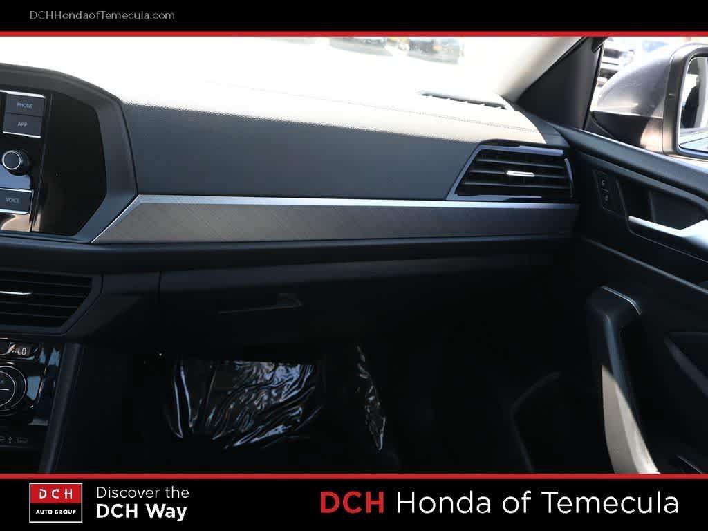 Used 2024 Volkswagen Jetta SE FWD image 14