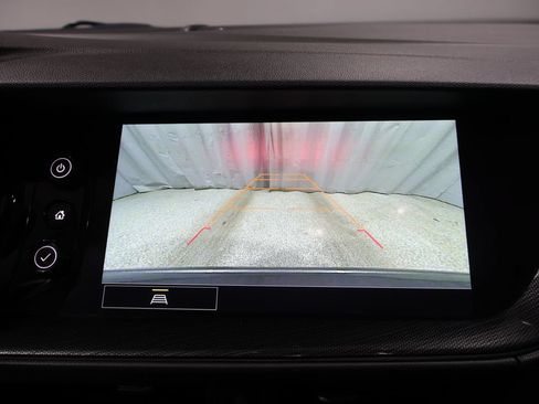 Used 2023 Buick Envision Preferred AWD/4WD image 27