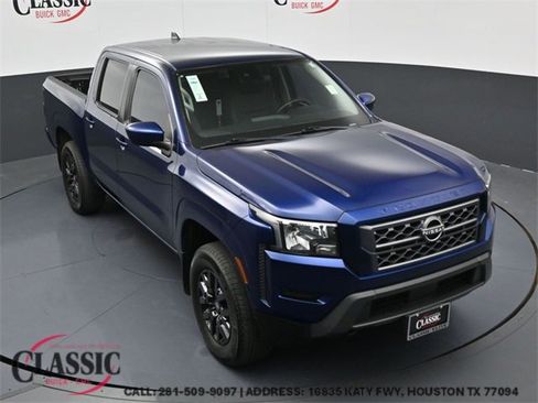Used 2023 Nissan Frontier SV image 1