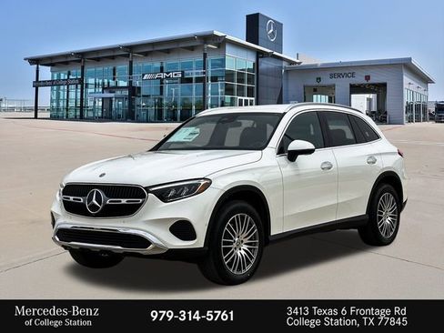 Certified 2025 Mercedes-Benz GLC 300 4MATIC image 5
