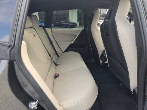 Used 2024 BMW iX xDrive50 w/ Sport Package AWD/4WD image 16