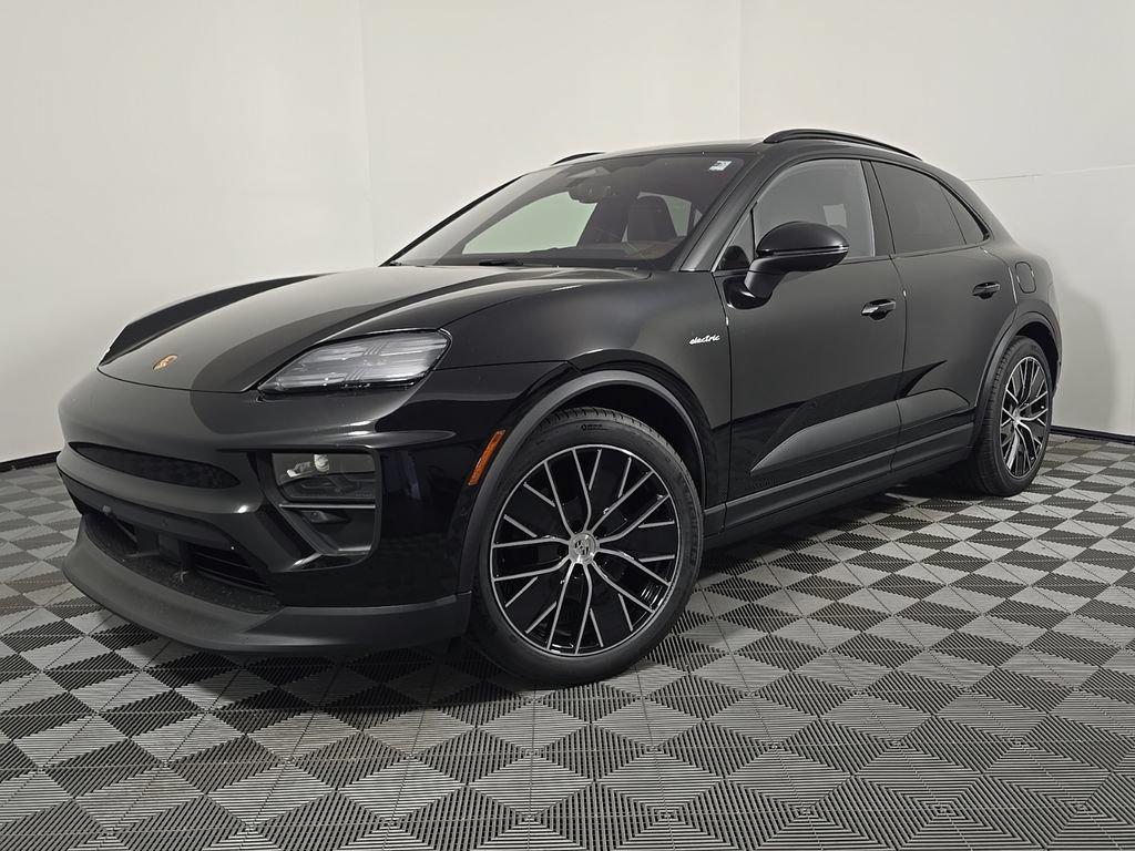 Certified 2026 Porsche Macan 4 Electric AWD/4WD image 1