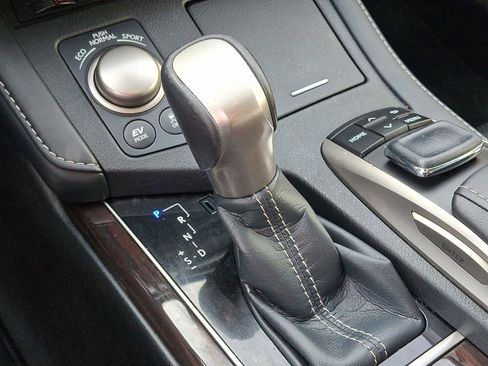 Used 2018 Lexus ES 300h image 15