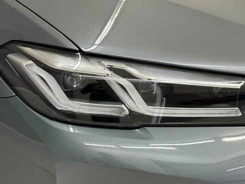 Certified 2023 BMW 530e w/ Premium Package image 10