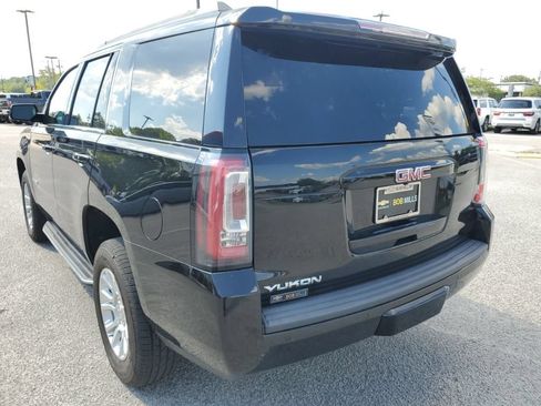 Used 2020 GMC Yukon SLT AWD/4WD image 3