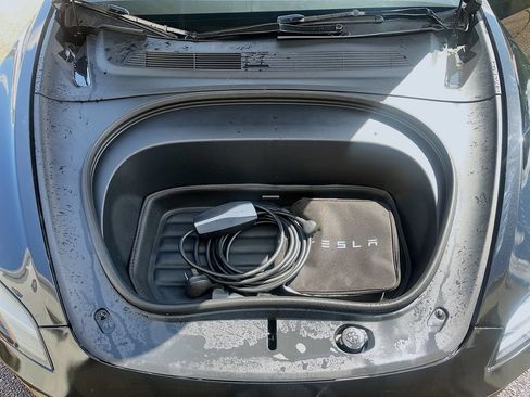 Used 2025 Tesla Model 3 Long Range RWD image 31