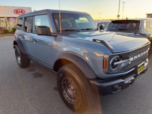 New 2025 Ford Bronco Badlands w/ Sasquatch Package AWD/4WD image 38