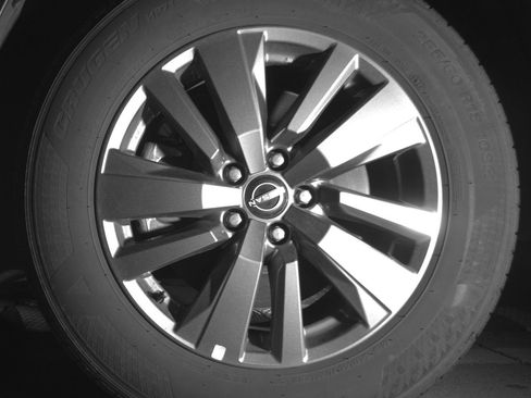 Used 2025 Nissan Pathfinder SV FWD image 12