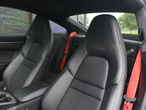 Certified 2020 Porsche 911 Carrera S RWD image 5