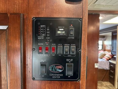 Used 2016 Ford E-450 and Econoline 450 Super Duty w/ Motorhome Prep Package image 34