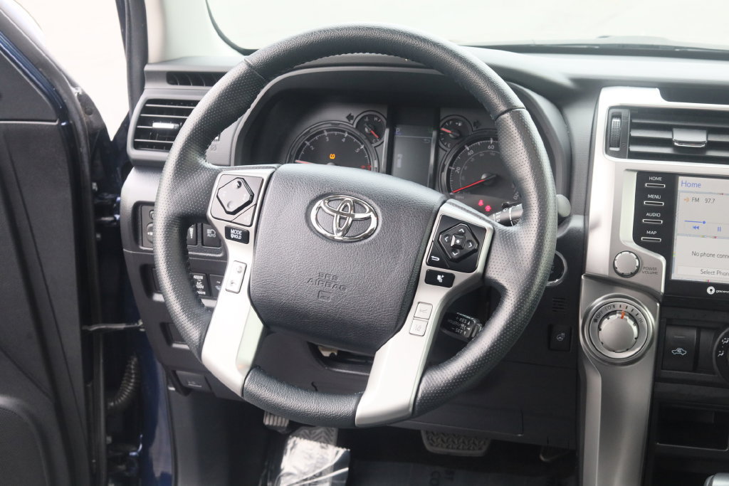 Used 2023 Toyota 4Runner SR5 Premium w/ Moonroof Package AWD/4WD image 18