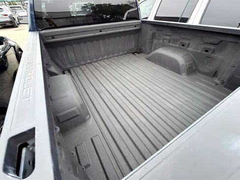 Used 2022 Chevrolet Silverado 1500 LT Trail Boss image 8