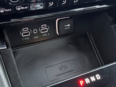 Used 2022 Jeep Grand Cherokee L Laredo w/ Luxury Tech Group I image 23