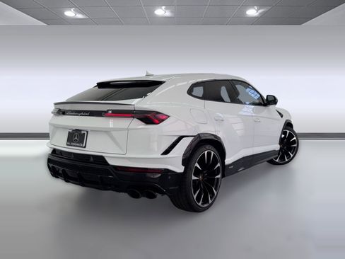 Used 2024 Lamborghini Urus S image 8