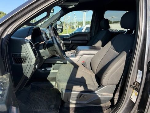 Used 2019 Ford F150 XLT w/ Equipment Group 302A Luxury AWD/4WD image 13