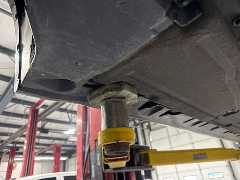 Used 2017 BMW X5 xDrive40e image 5