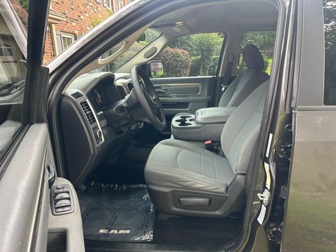 Used 2017 RAM 2500 SLT AWD/4WD image 8