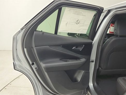 New 2025 Chevrolet Blazer EV LT image 29