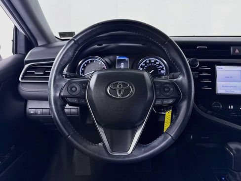 Used 2019 Toyota Camry SE FWD image 11