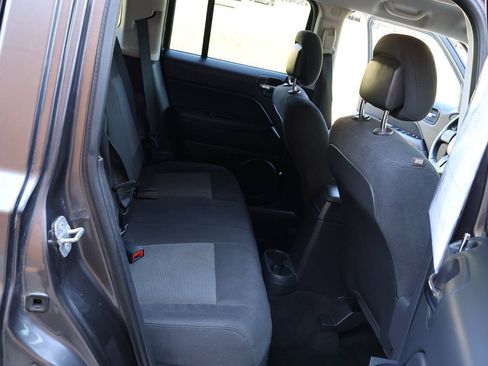 Used 2014 Jeep Patriot Latitude AWD/4WD image 27
