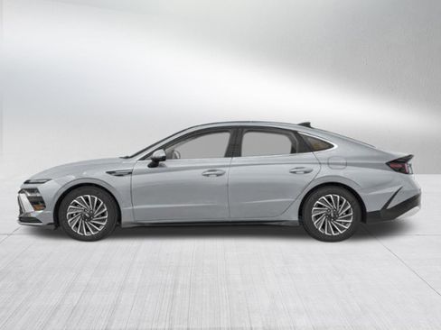 New 2026 Hyundai Sonata Limited image 2