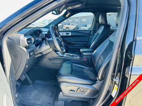 Used 2023 Ford Explorer ST-Line w/ Class IV Trailer Tow Package image 3