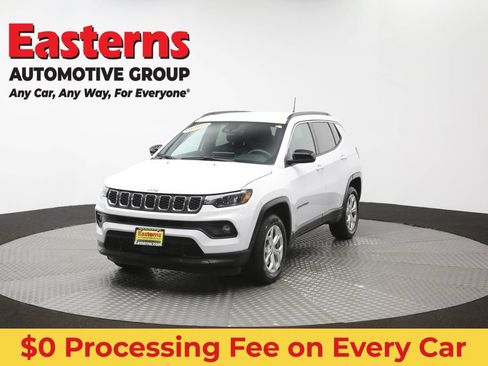 Used 2024 Jeep Compass Latitude AWD/4WD image 53