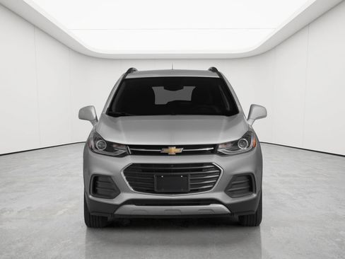 Used 2020 Chevrolet Trax LT FWD image 5