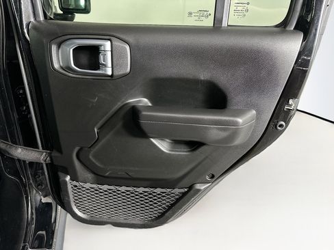 Used 2023 Jeep Wrangler Unlimited w/ Cold Weather Group AWD/4WD image 28
