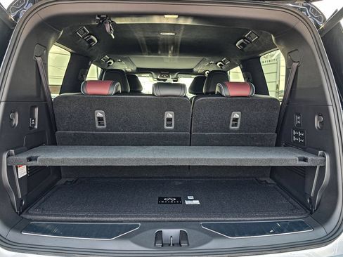 Certified 2026 INFINITI QX80 Autograph w/ Premium Cargo Package AWD/4WD image 40