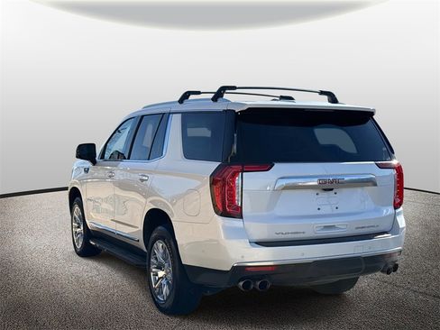 Used 2023 GMC Yukon Denali w/ Advanced Technology Package image 6