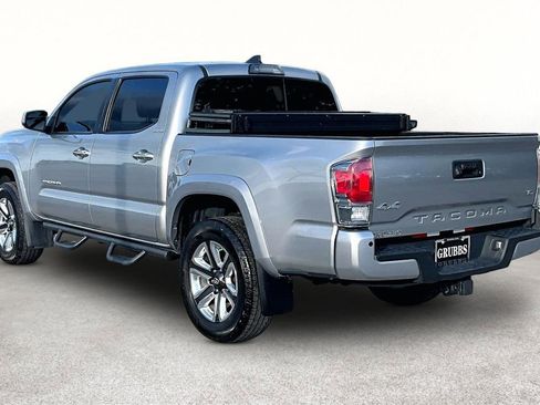 Used 2017 Toyota Tacoma Limited w/ Tow Package AWD/4WD image 16