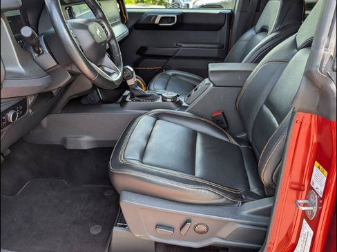 Used 2024 Ford Bronco Badlands AWD/4WD image 14
