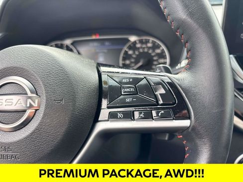 Used 2024 Nissan Altima 2.5 SR w/ SR Premium Package image 17