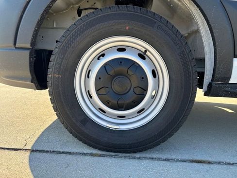 New 2026 Ford Transit 250 148 Medium Roof image 12