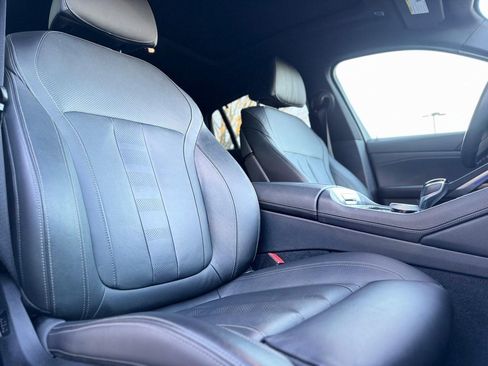 Used 2020 BMW X6 xDrive40i w/ Executive Package image 23