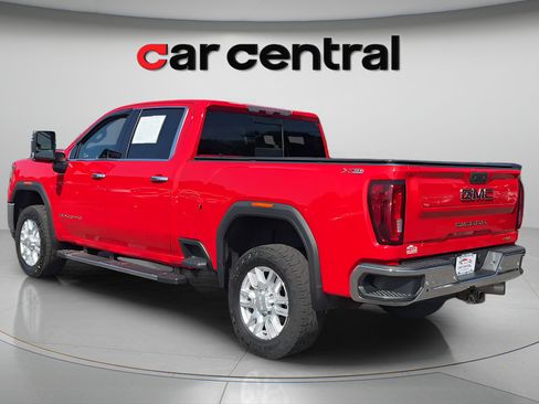 Used 2020 GMC Sierra 3500 SLT w/ Technology Package AWD/4WD image 4