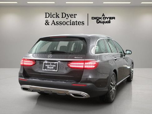Used 2023 Mercedes-Benz E 450 4MATIC All-Terrain Wagon image 11