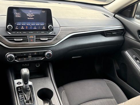 Certified 2025 Nissan Altima 2.5 SV image 14