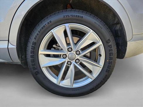 Used 2018 Audi Q3 2.0T Premium FWD image 4