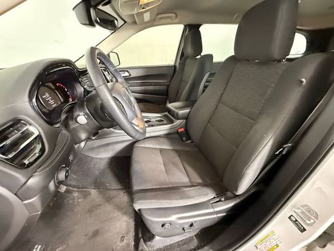 Used 2022 Dodge Durango SXT image 5