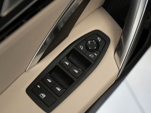 Used 2024 BMW X1 xDrive28i w/ Technology Package image 20