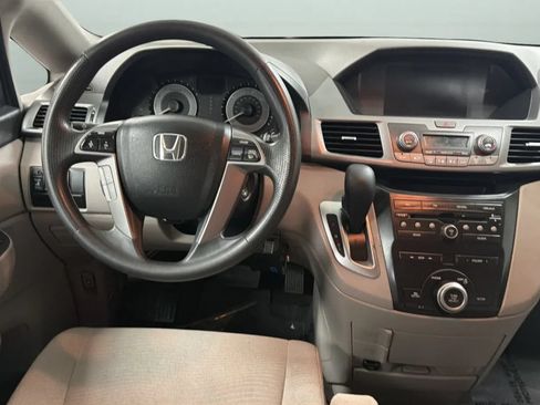 Used 2013 Honda Odyssey EX image 10