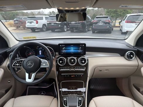 Used 2022 Mercedes-Benz GLC 300 4MATIC image 22